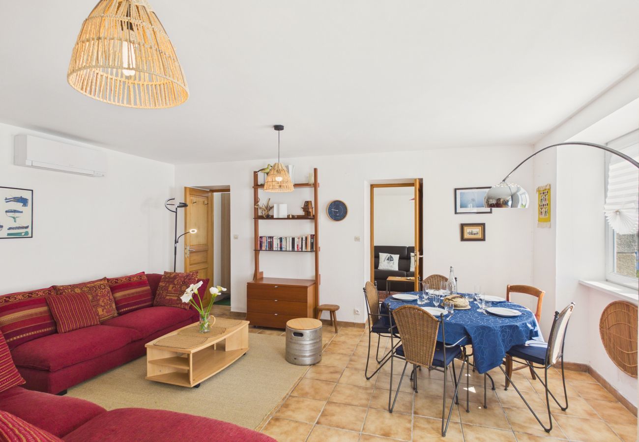Maison à Plomeur - Maison pour 5 avec jardin, centre Plomeur