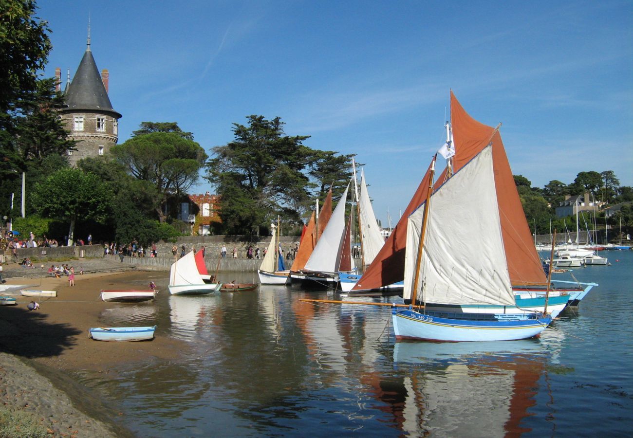Maison mitoyenne à Pornic - Maison proche gare, plage et port de Pornic pour 4