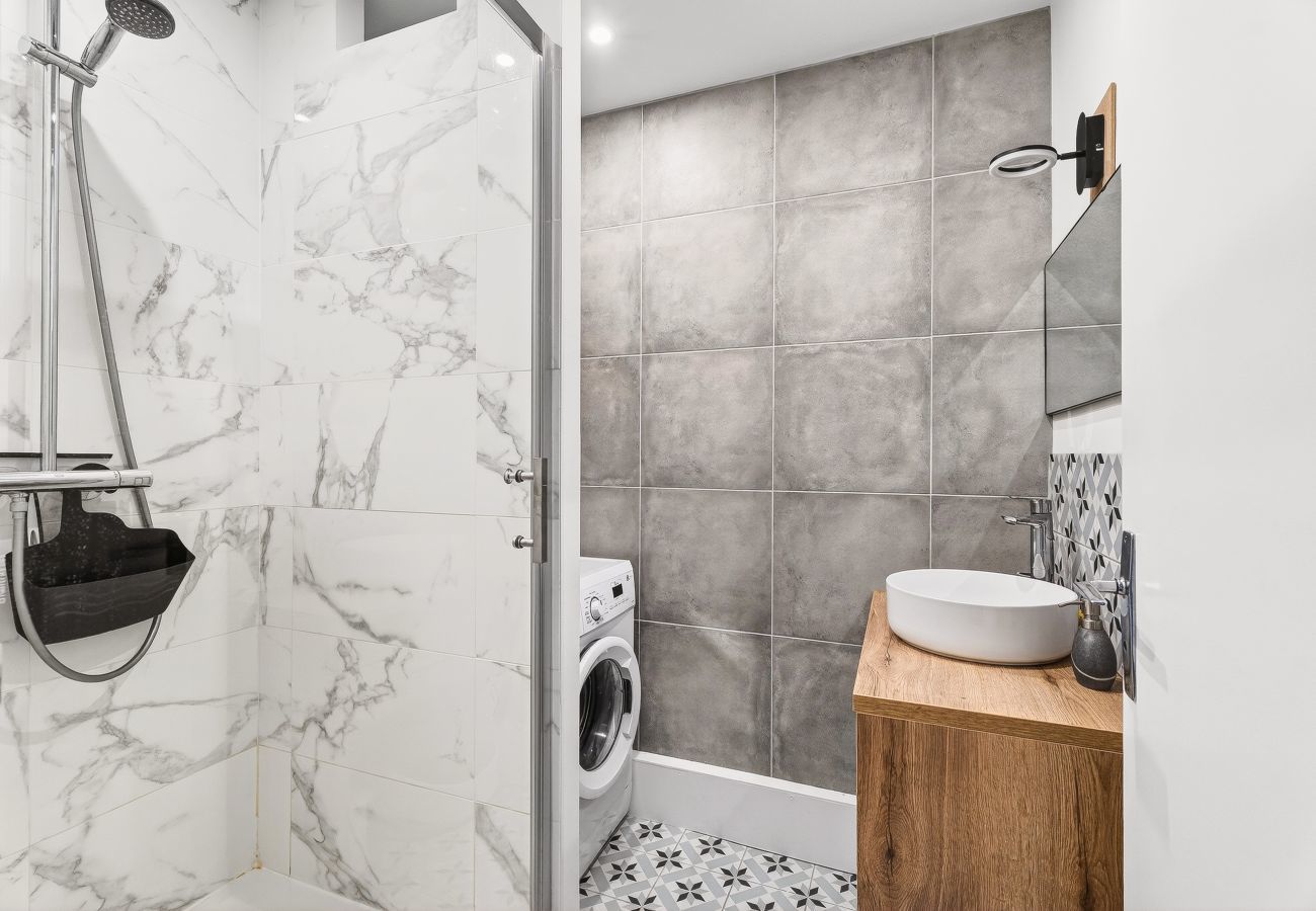 Appartement à Dinard - Séjour pour 4 à 500 m de la plage