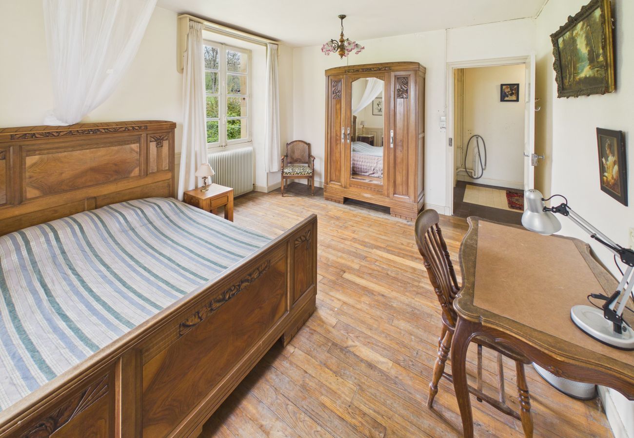 Gîte Rural à Fanlac - Le Pigeonnier, maison authentique pour 5 