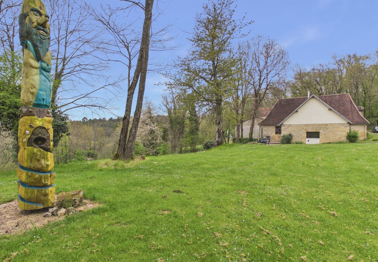 Gîte Rural à Fanlac - La Sonnerie, logement au coeur de la nature