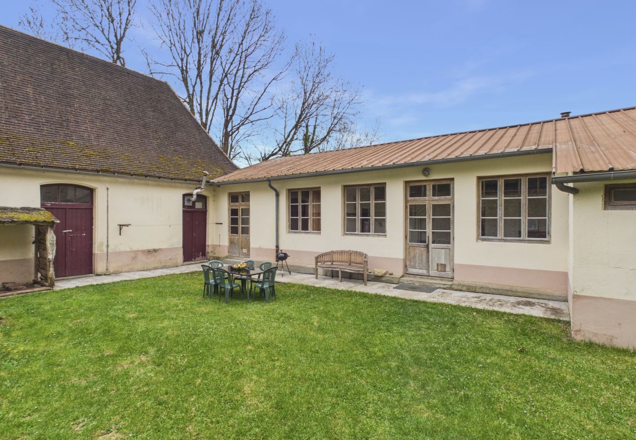 Gîte Rural à Fanlac - Agréable logement convivial pour 6