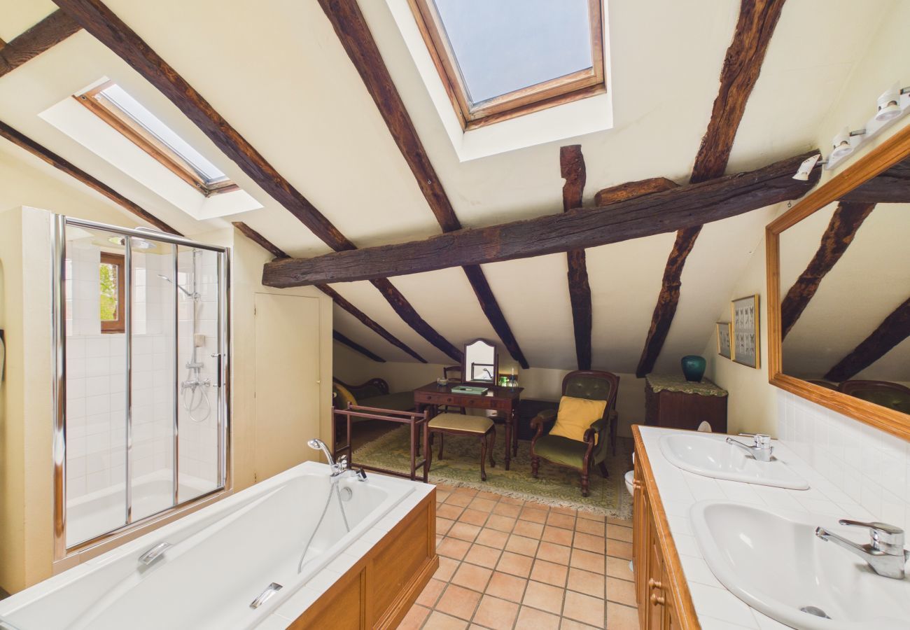 Maison à Urval - Charmante maison avec piscine pour 8 personnes