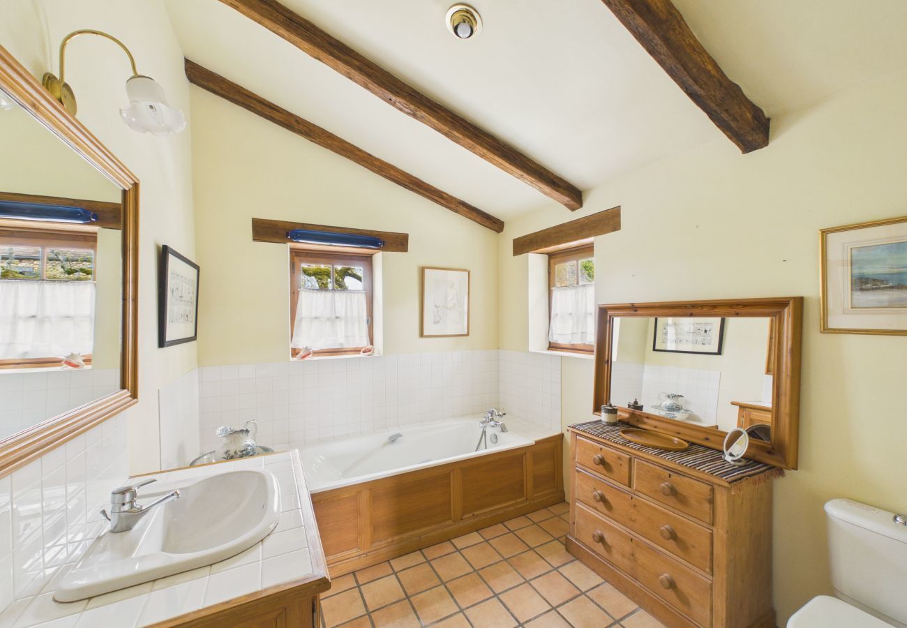 Maison à Urval - Charmante maison avec piscine pour 8 personnes