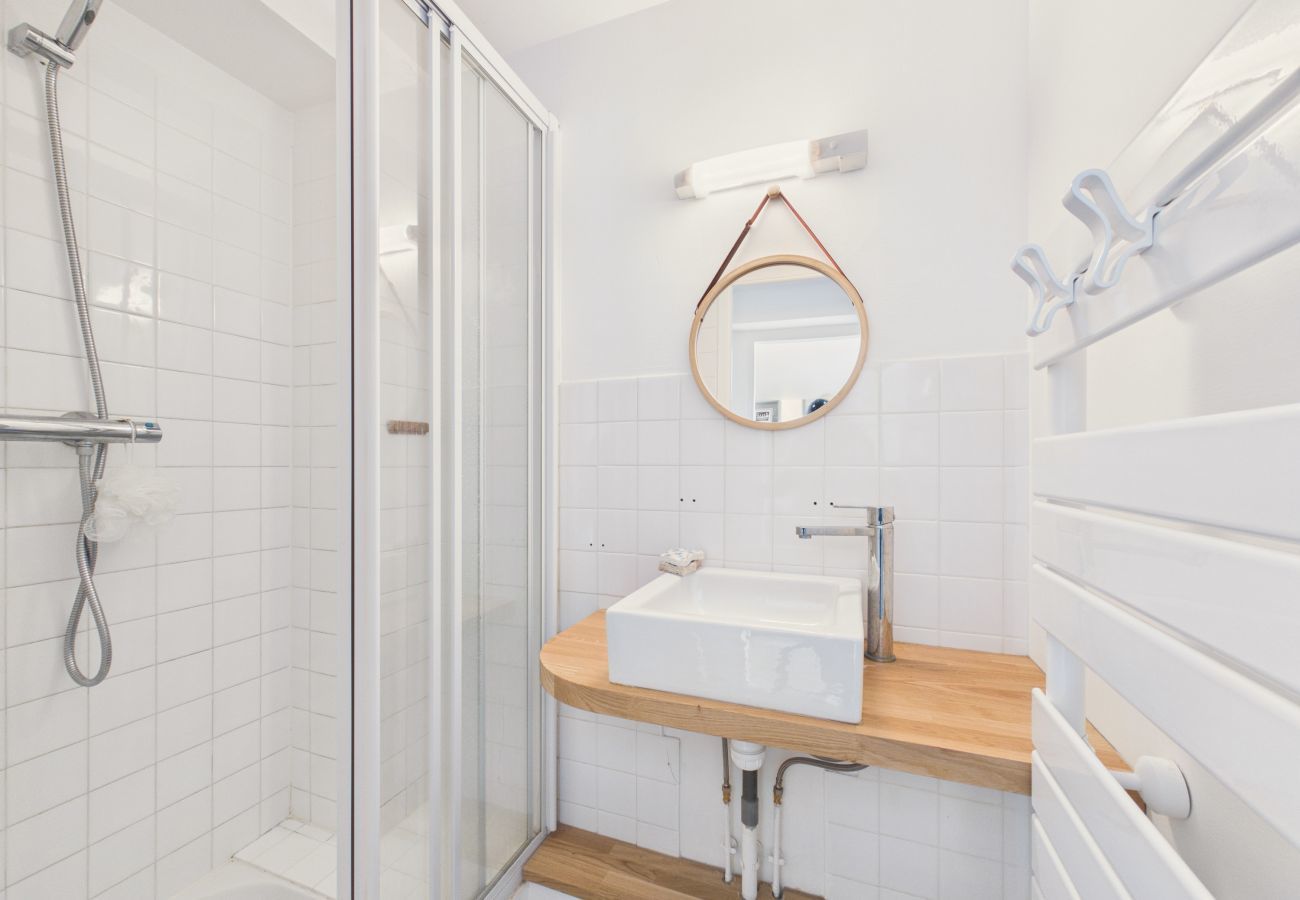 Maison à Arzon - Vue mer pour 6 avec jardin, 150 m de la plage