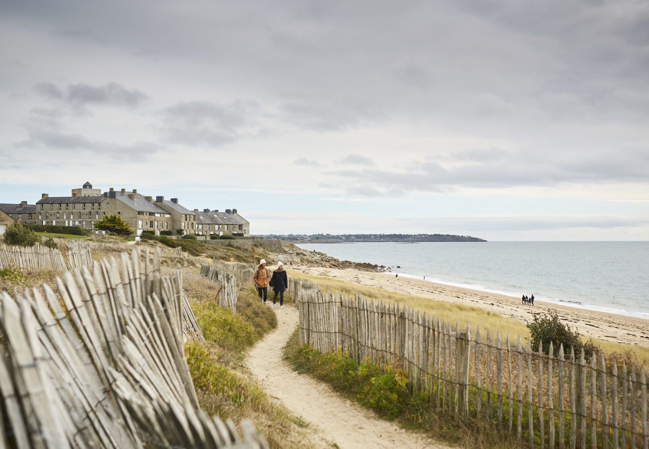Maison à Arzon - Vue mer pour 6 avec jardin, 150 m de la plage