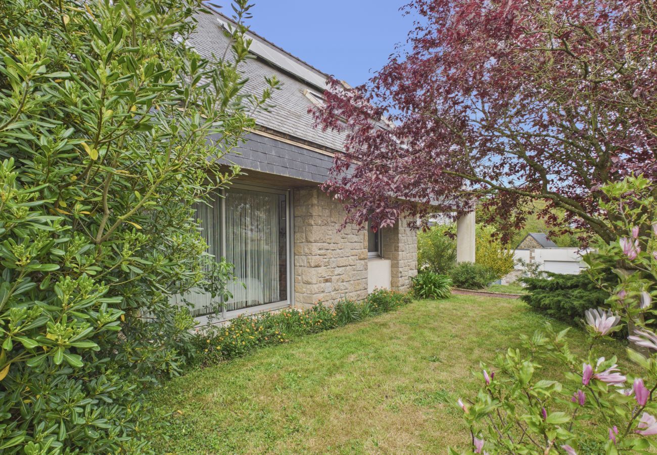 Maison à Pléneuf-Val-André - Maison tout confort pour 9, jardin arboré