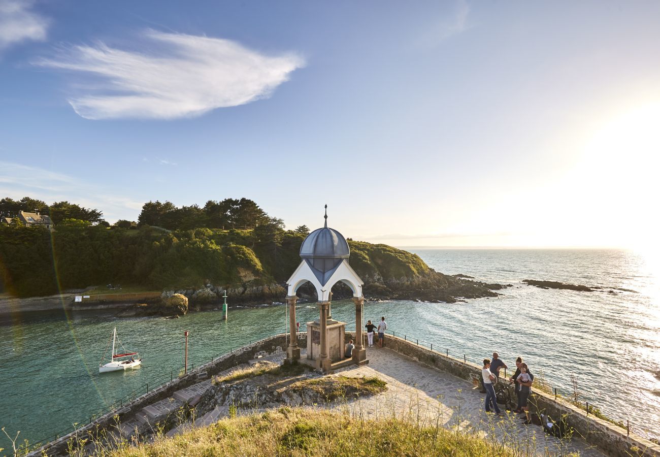 Maison à Pléneuf-Val-André - Maison tout confort pour 9, jardin arboré