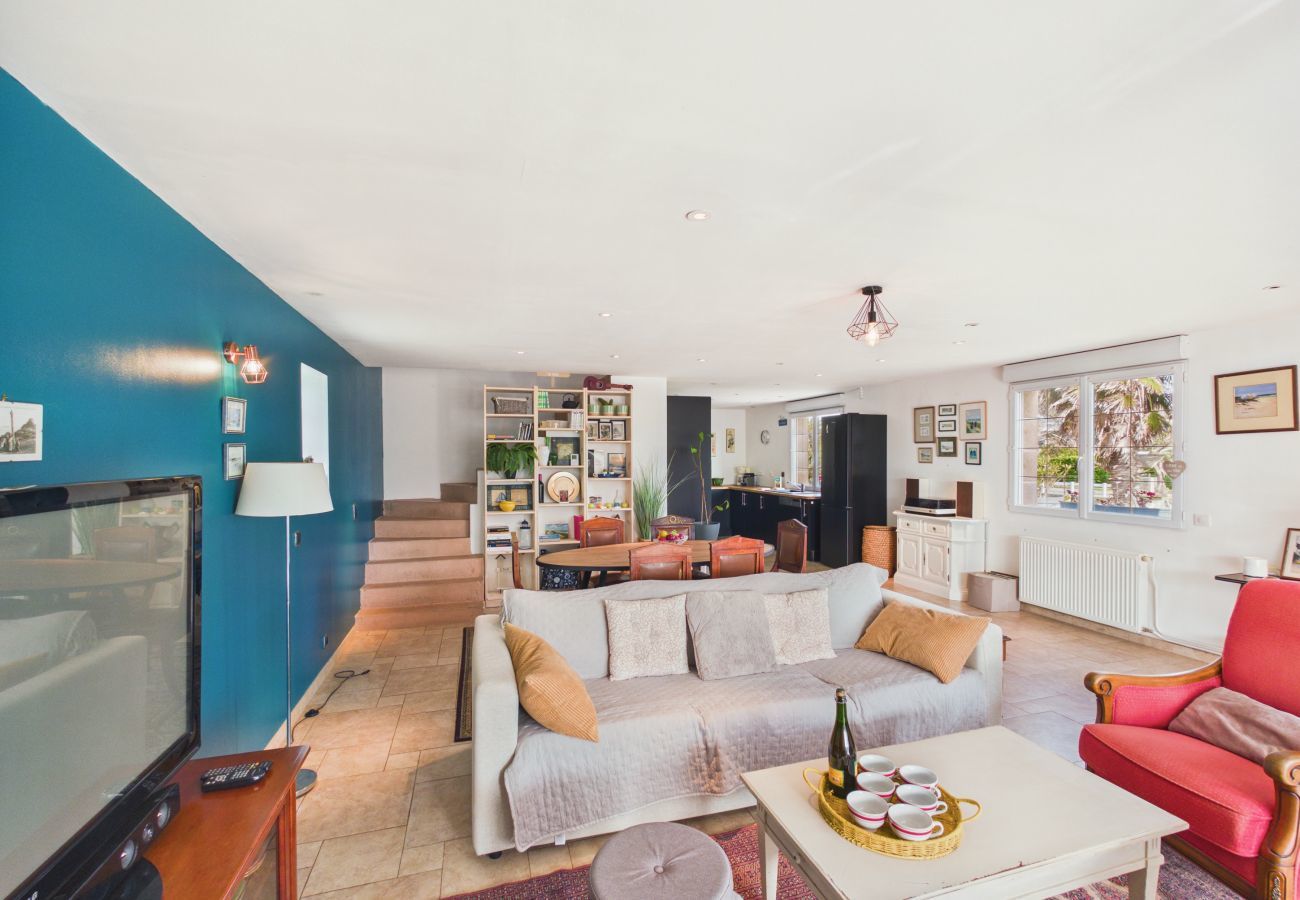 Maison à Treffiagat - Maison pour 6 avec Jacuzzi et grand jardin