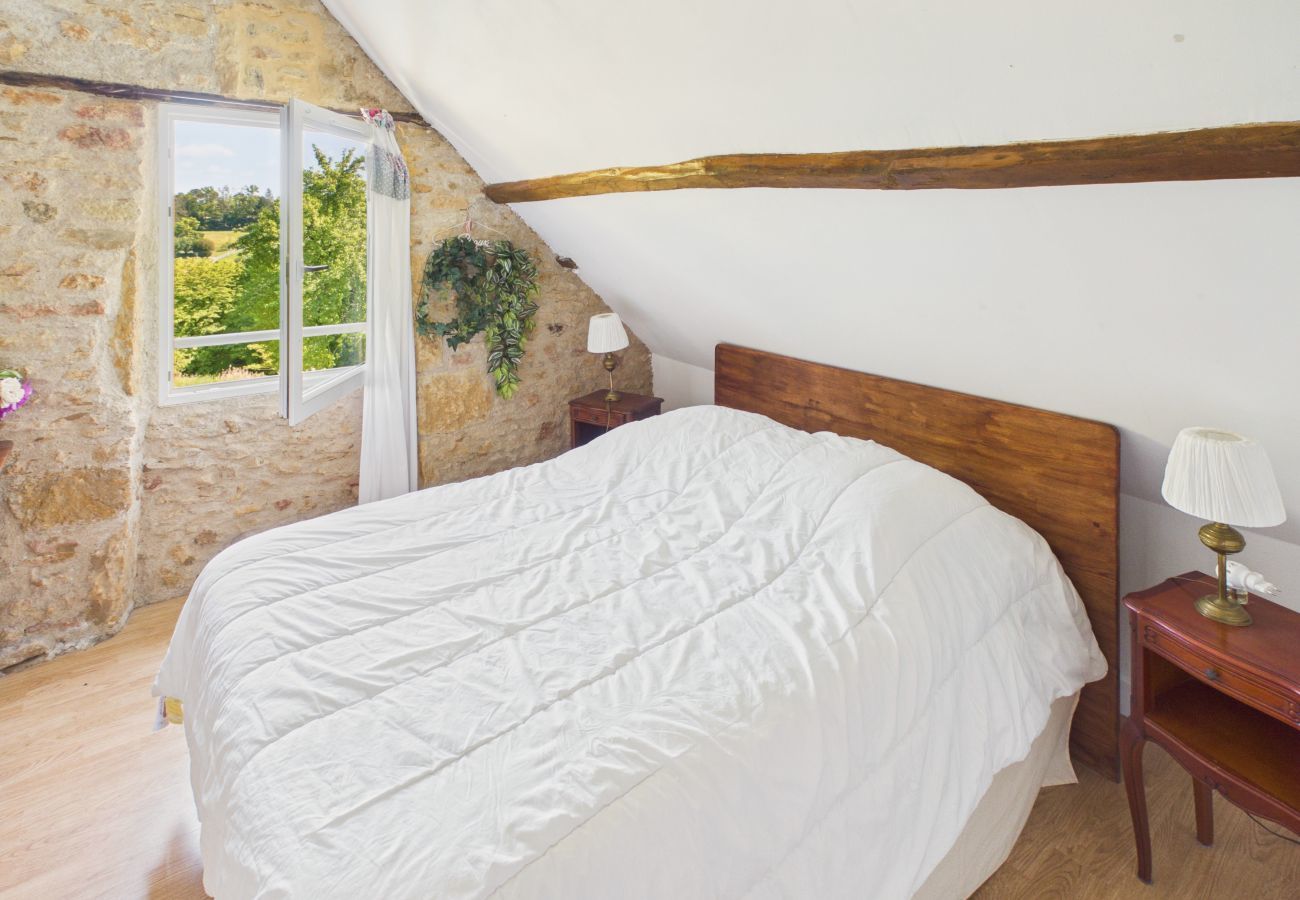 Maison à Proissans - Charmante maison familiale avec piscine pour 7