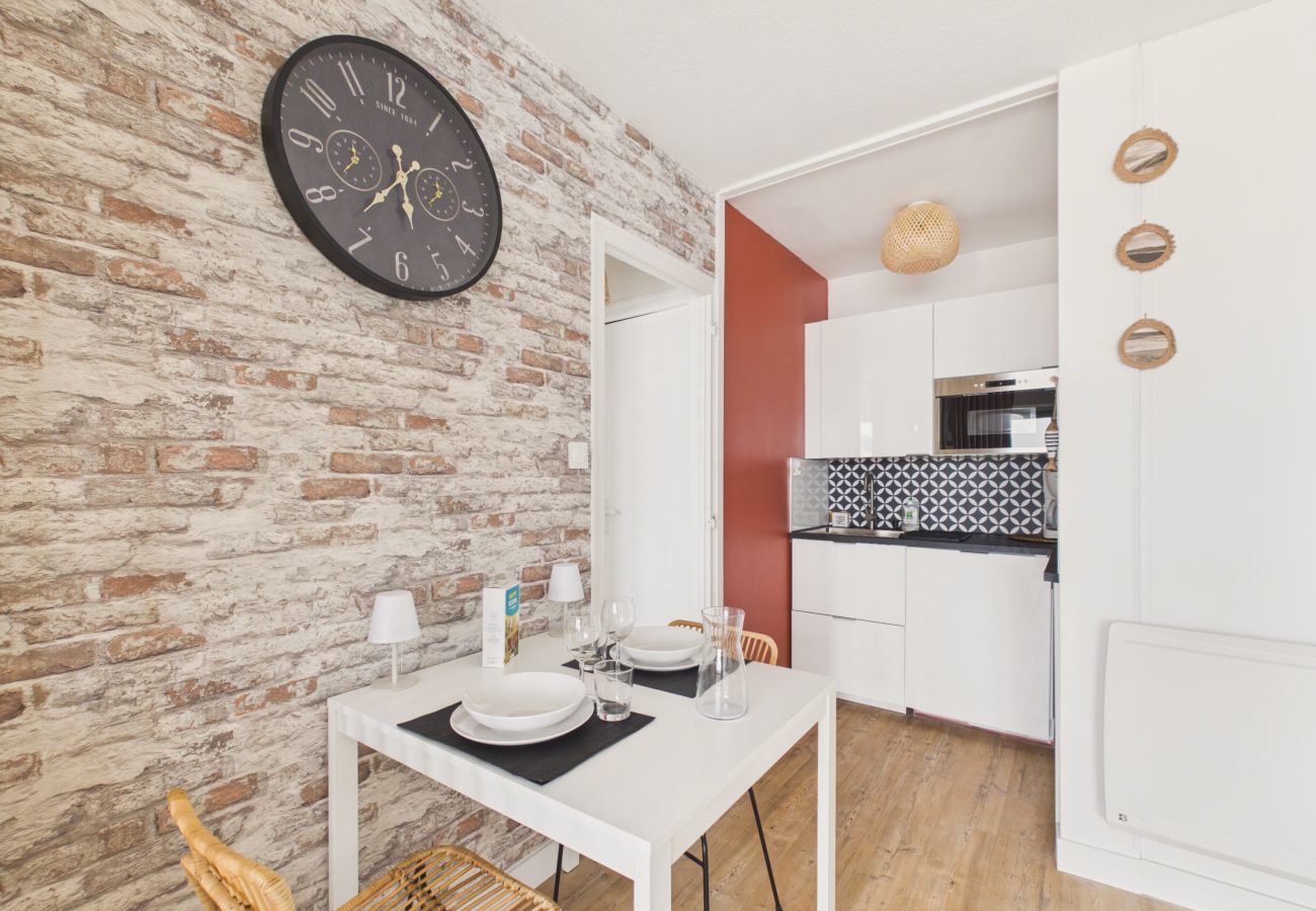 Appartement à Saint-Hilaire-de-Riez - Vue mer pour 4 aux pieds de la plage