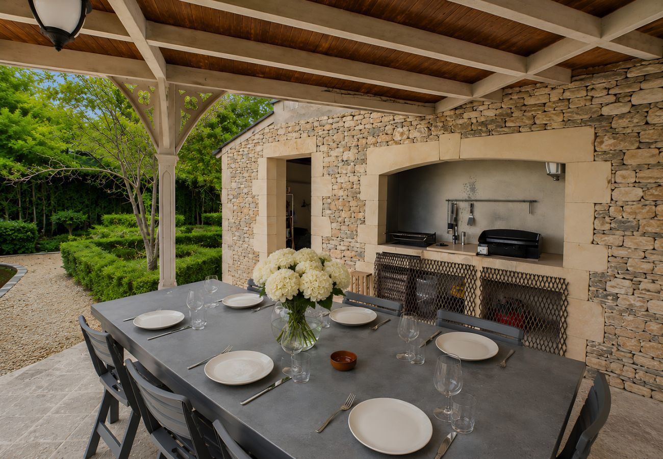 Maison à Montignac - Maison pour 13 avec piscine à Montignac