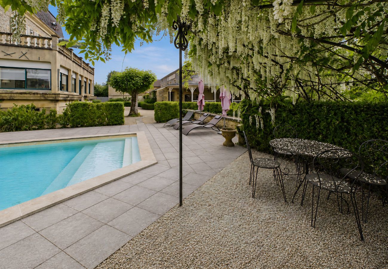Maison à Montignac - Maison pour 13 avec piscine à Montignac