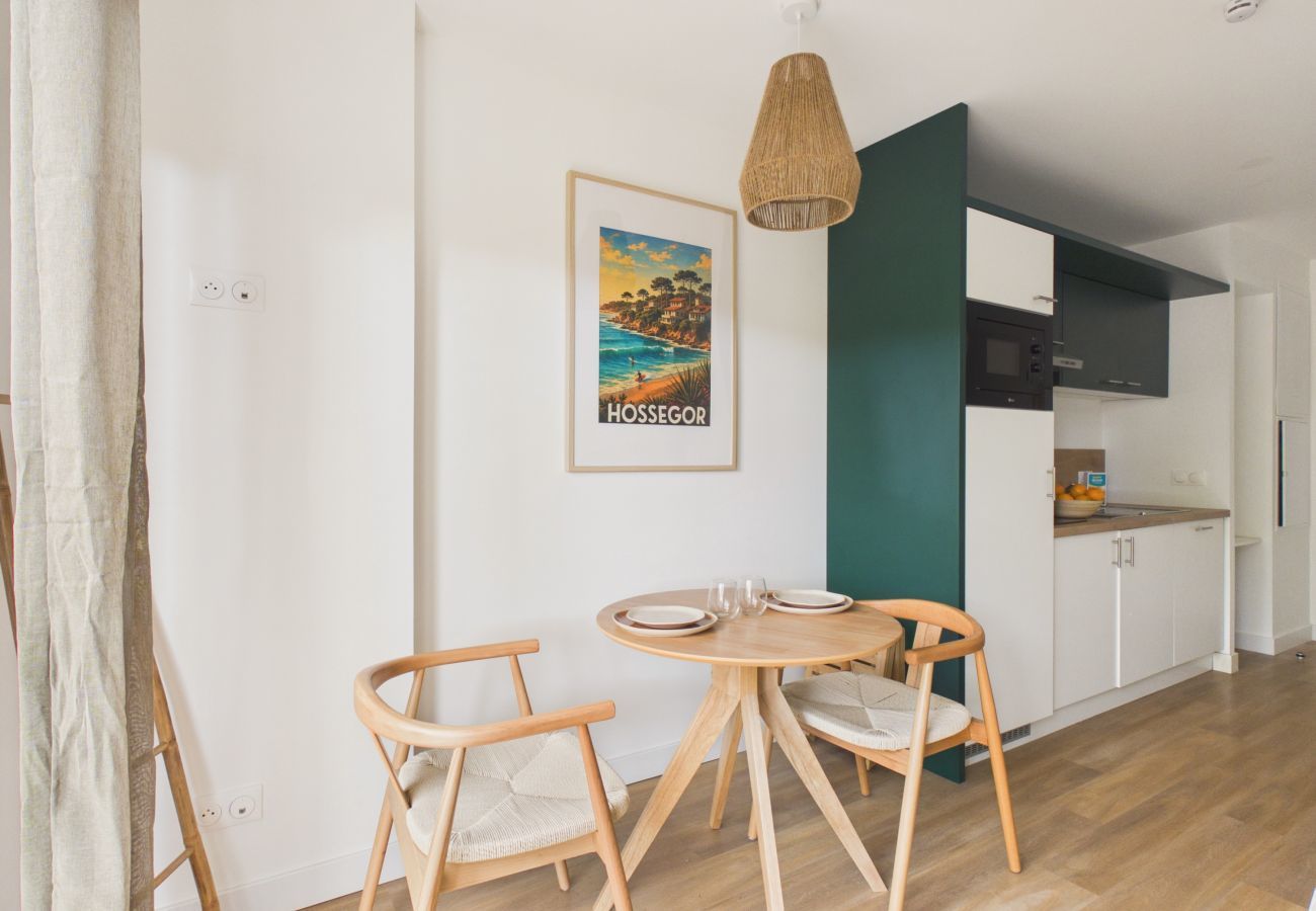 Studio à Biscarrosse - Le Funboard - studio pour 3 - piscine commune