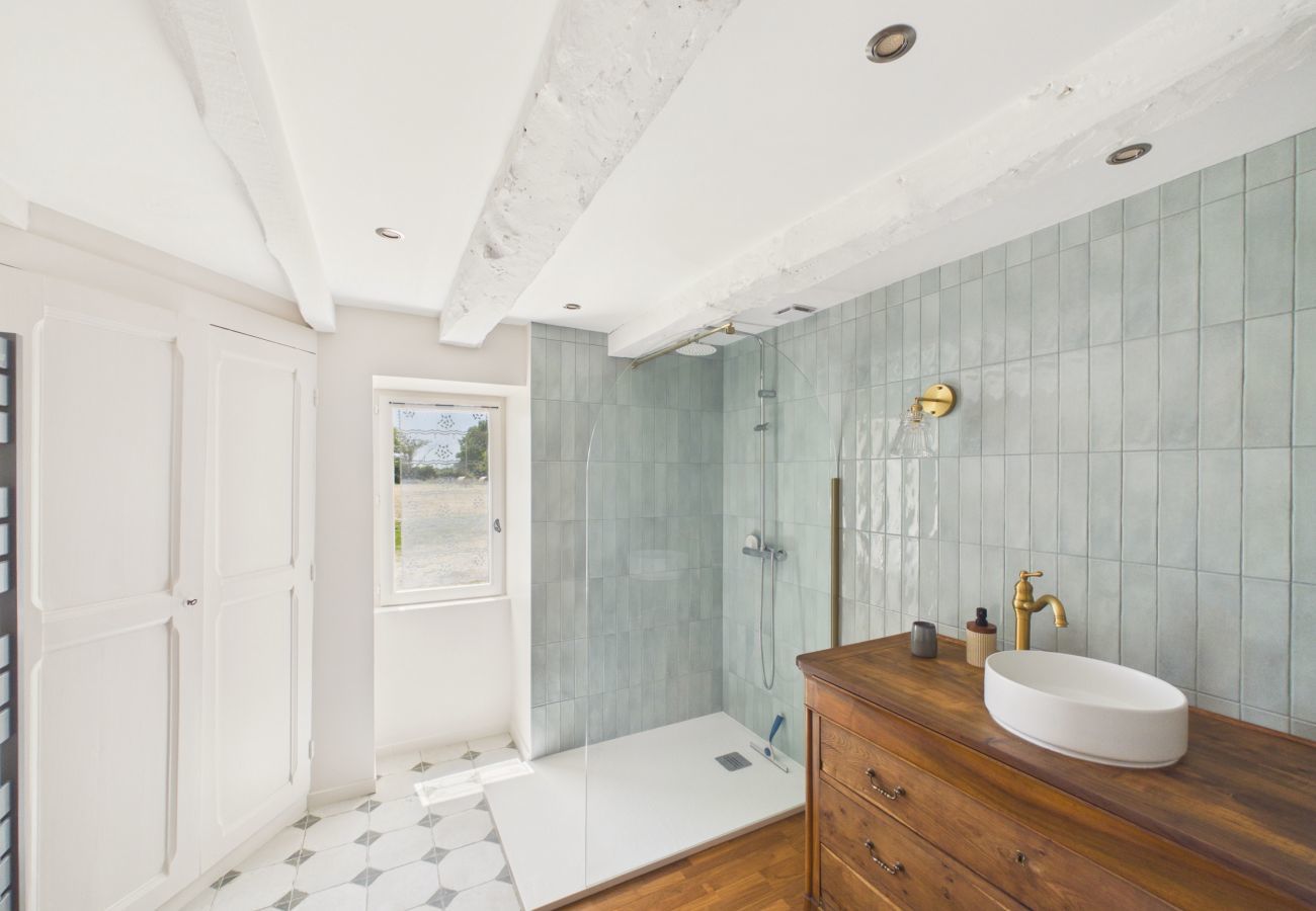 Maison à Rouffignac-Saint-Cernin-de-Reilhac - Maison pour 6 :  Jardin et véranda