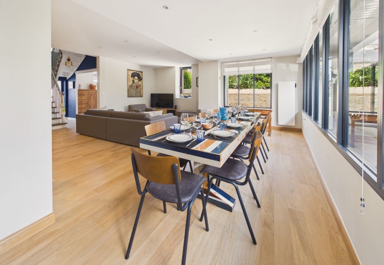 Maison à Dinard - Superbe maison pour 10, plage à pied