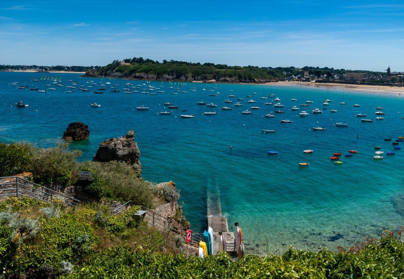 Maison à Dinard - Superbe maison pour 10, plage à pied