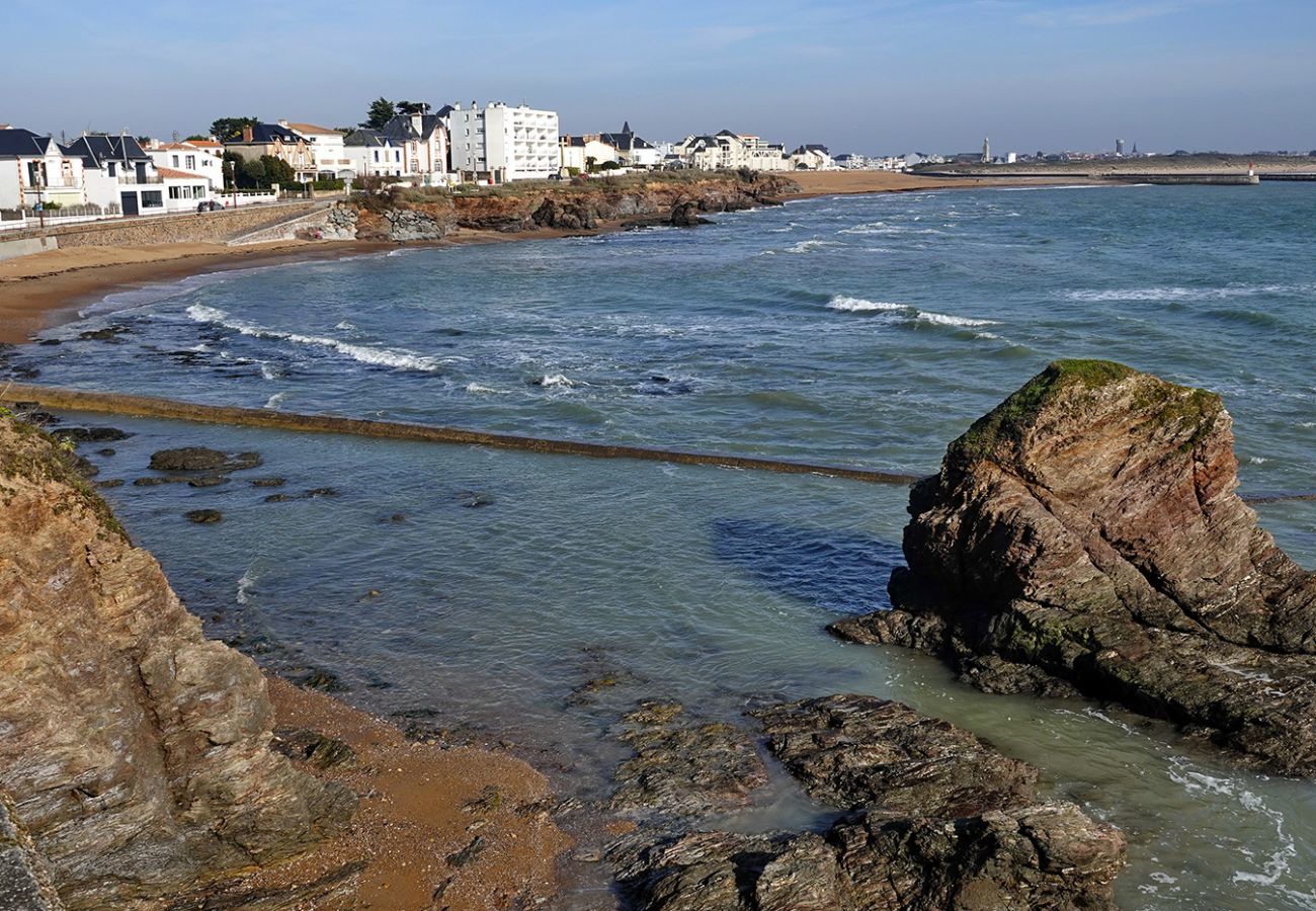 Appartement à Saint-Hilaire-de-Riez - Mer à 50 m, appart. pour 3 adultes 1 enfant