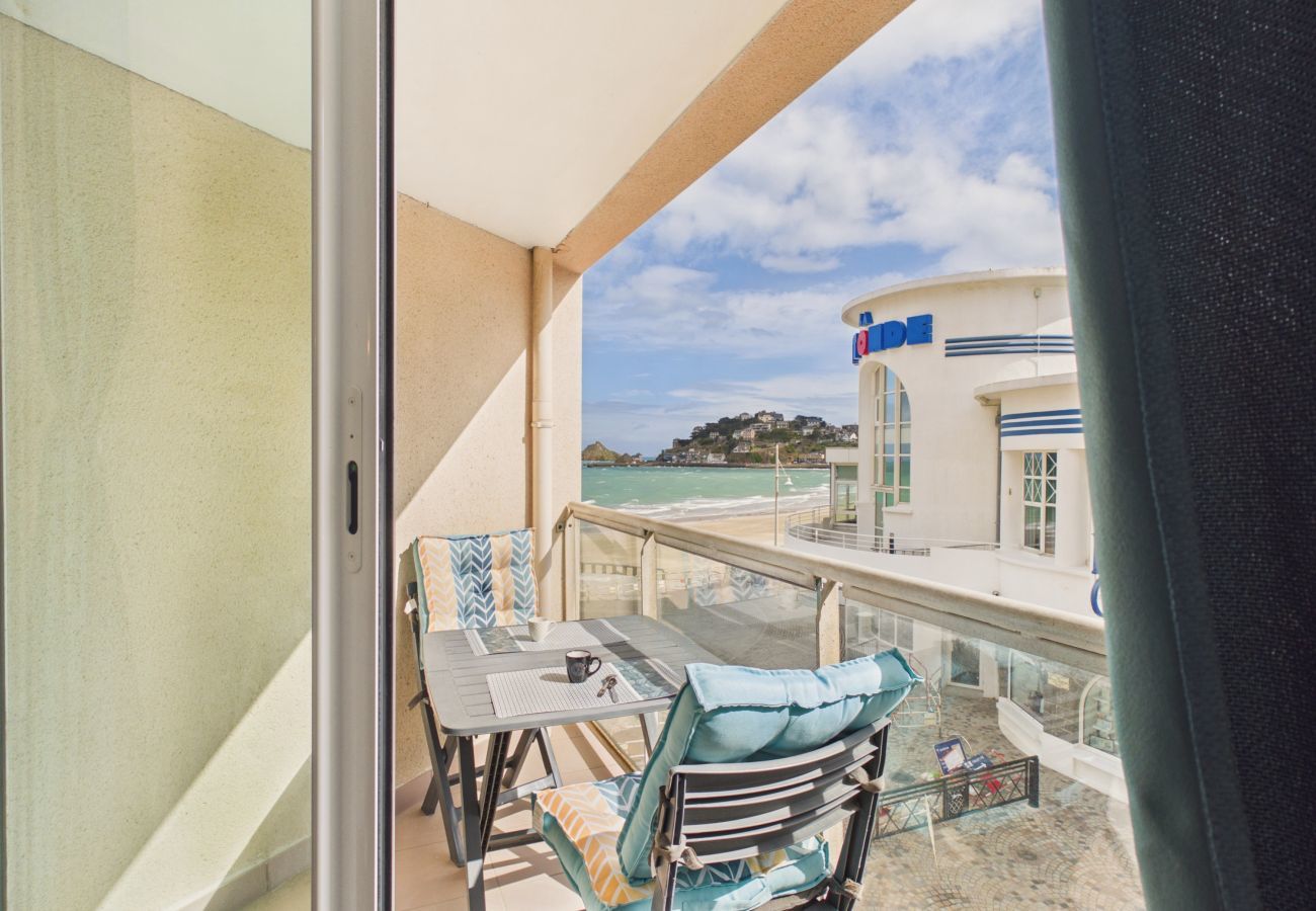 Appartement à Pléneuf-Val-André - Vue mer, plage à pied, appart. pour 4
