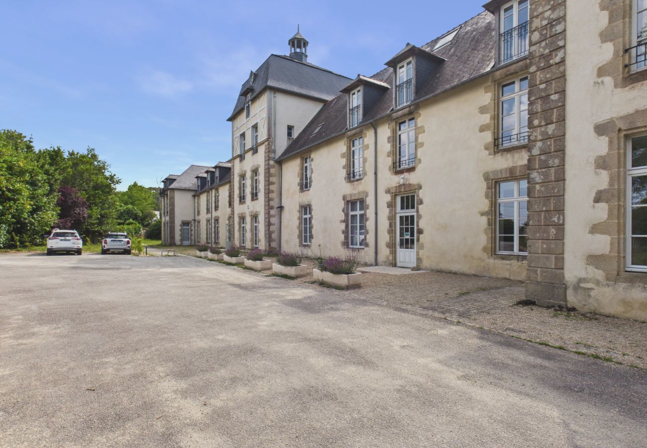 Appartement à Baden - Appartement dans un château avec piscine - 4 pers