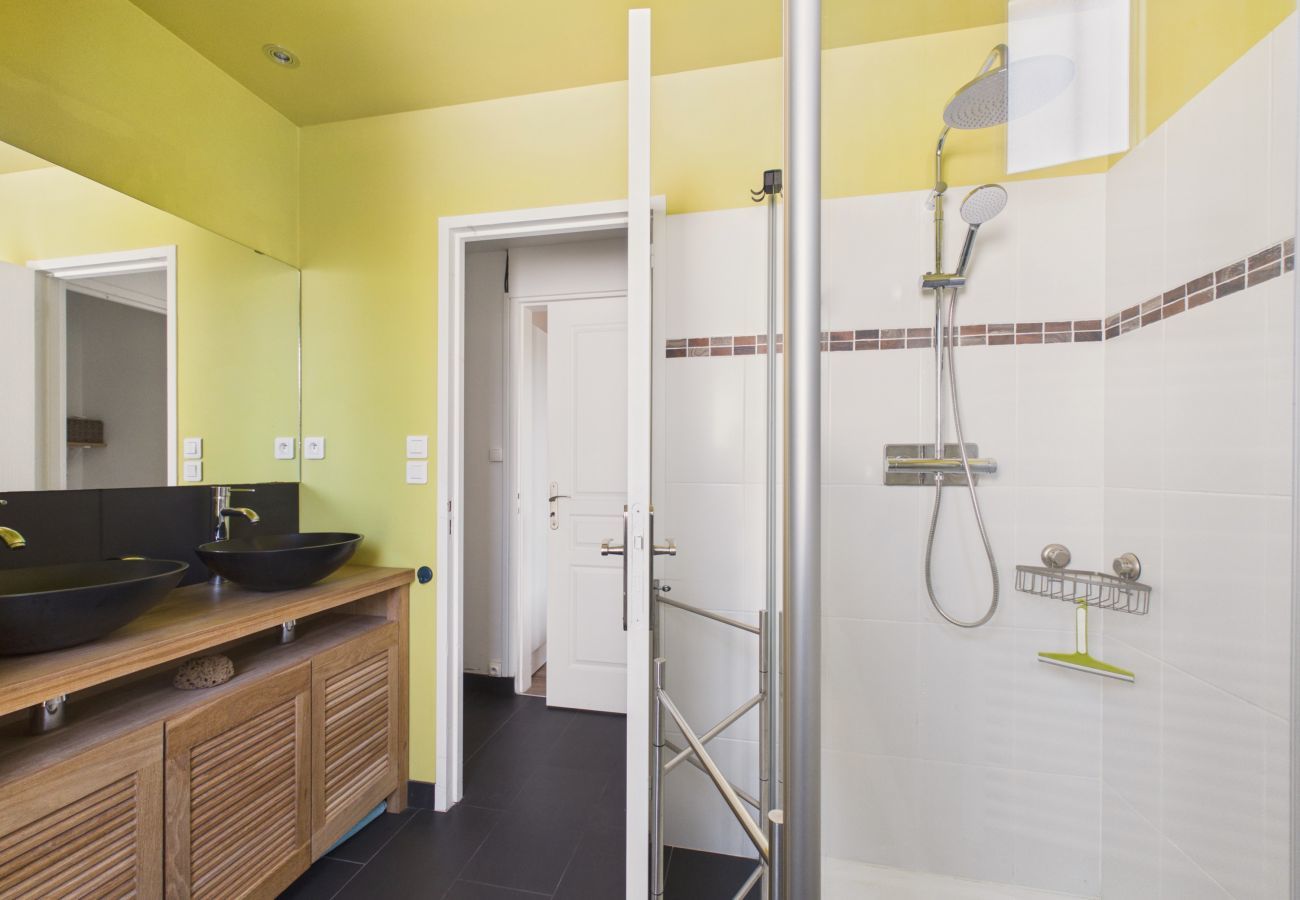 Maison à Andernos-les-Bains - A 150 m de la plage - Maison pour 4, jardin et bbq