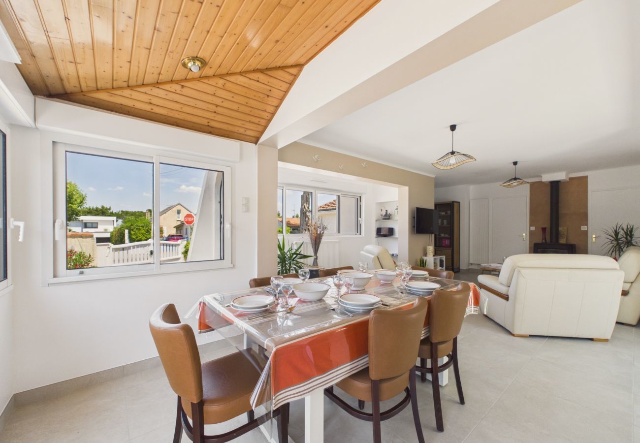 Maison à La Plaine-sur-Mer - Maison 6 pers, jardin, mer à 30 m