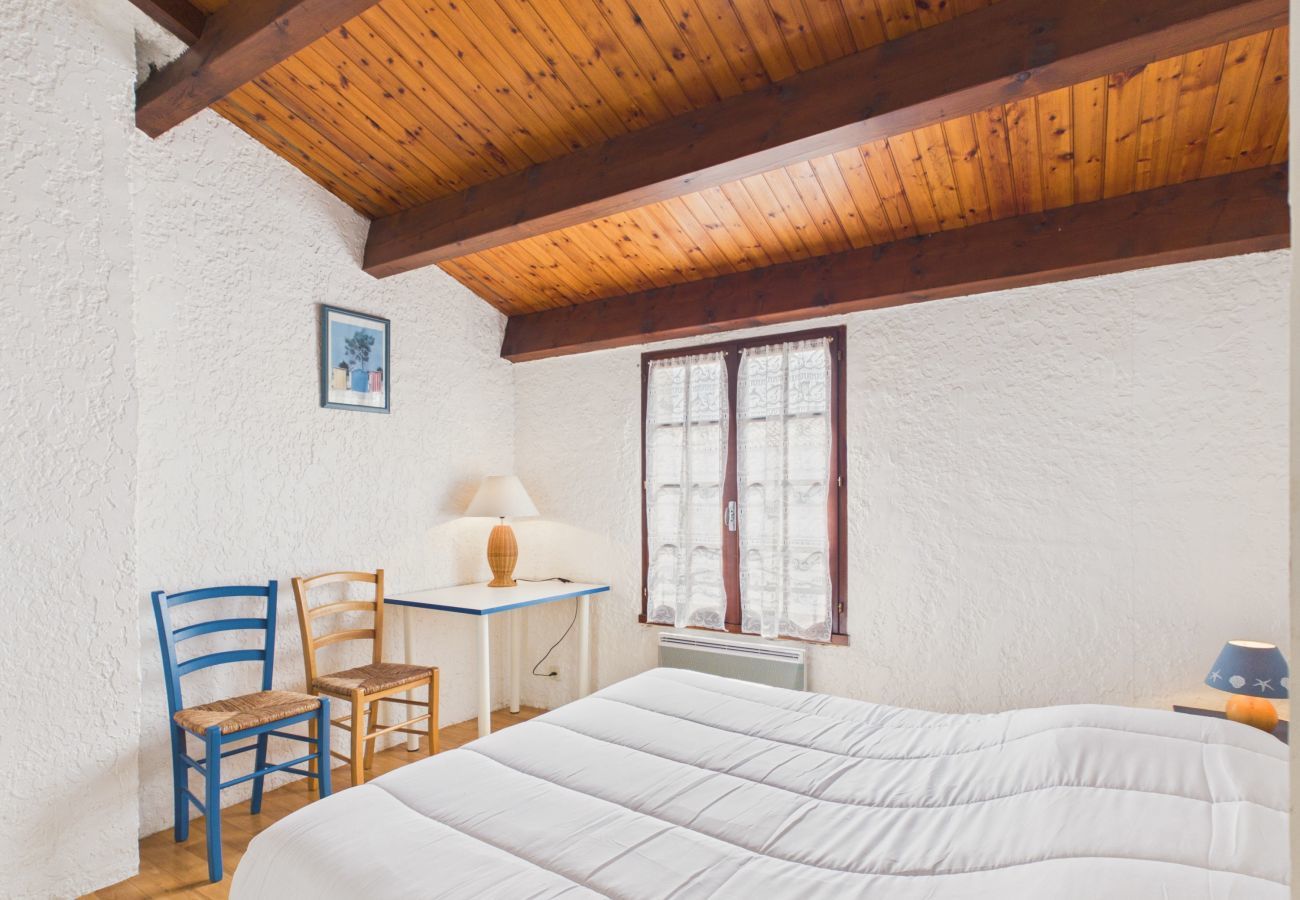 Maison à Rivedoux-Plage - Plage à 50 m, séjour pour 5 avec jardin & bbq