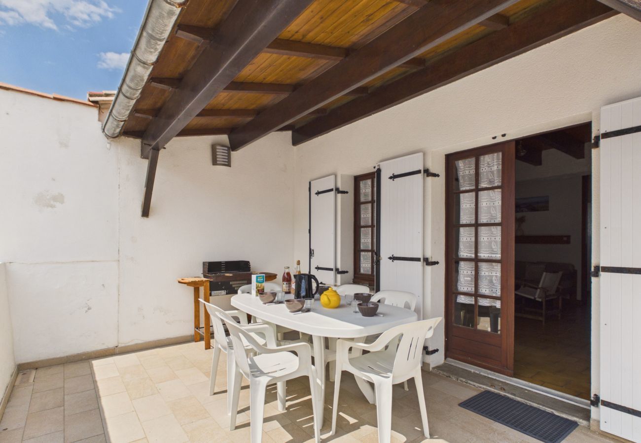 Maison à Rivedoux-Plage - Plage à 50 m, séjour pour 5 avec jardin & bbq