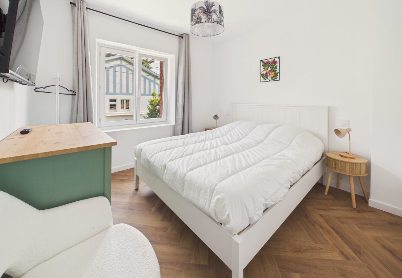 Maison à Dinard - Séjour pour 2, tout à pied, plage à 500 m