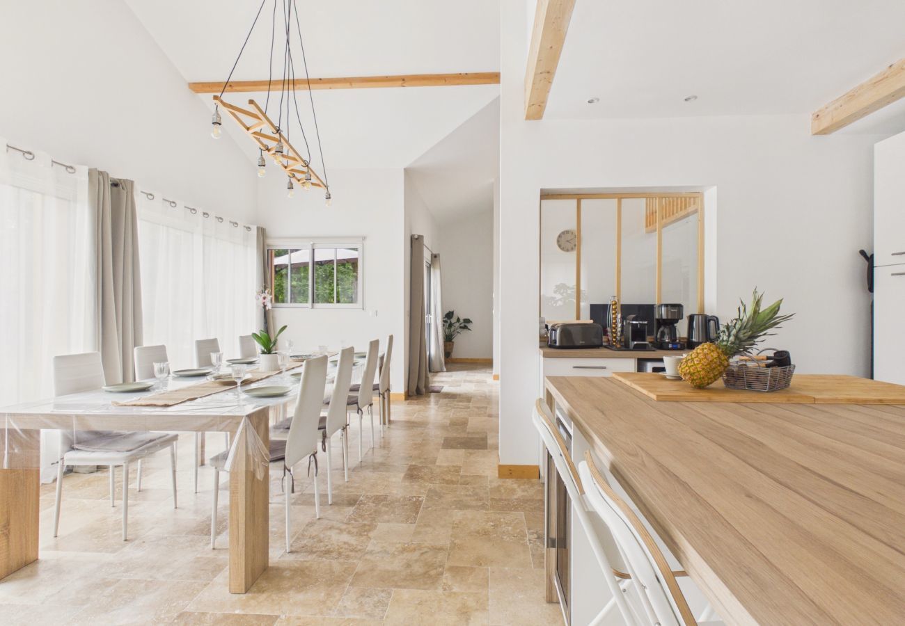 Maison à Lanton - Piscine, jardin & jeux enfants – Maison pour 6 pers