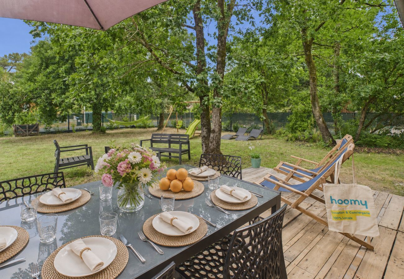 Maison à Lanton - Piscine, jardin & jeux enfants – Maison pour 6 pers