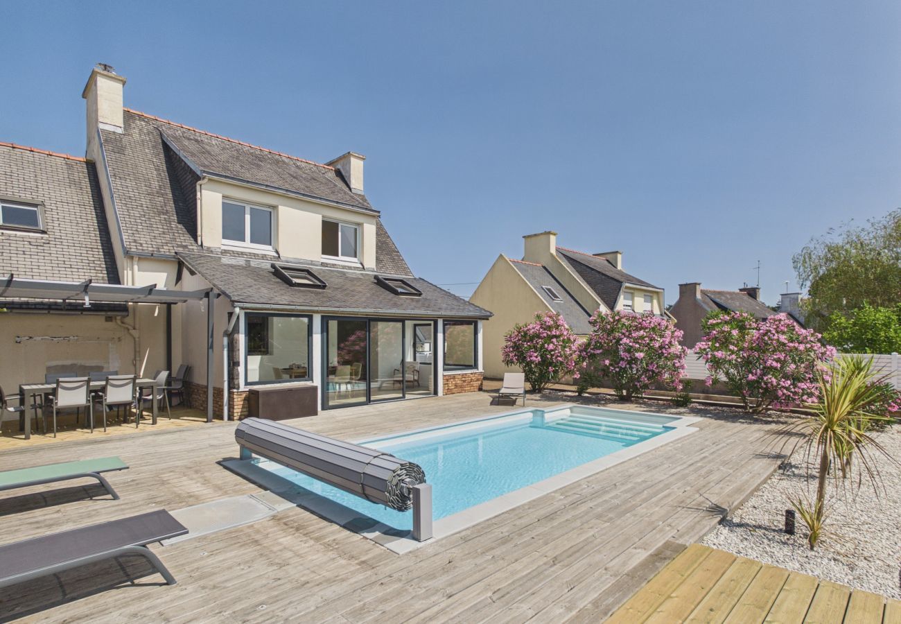 Maison à Plomeur - Maison 6 pers piscine, pétanque & babyfoot