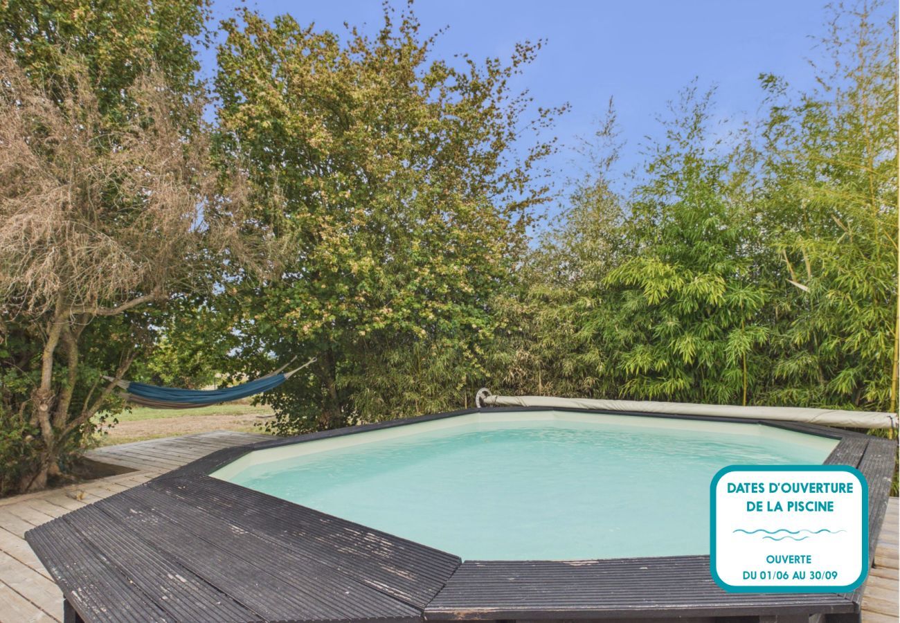 Maison à Angles - Maison piscine & grand jardin face aux chevaux