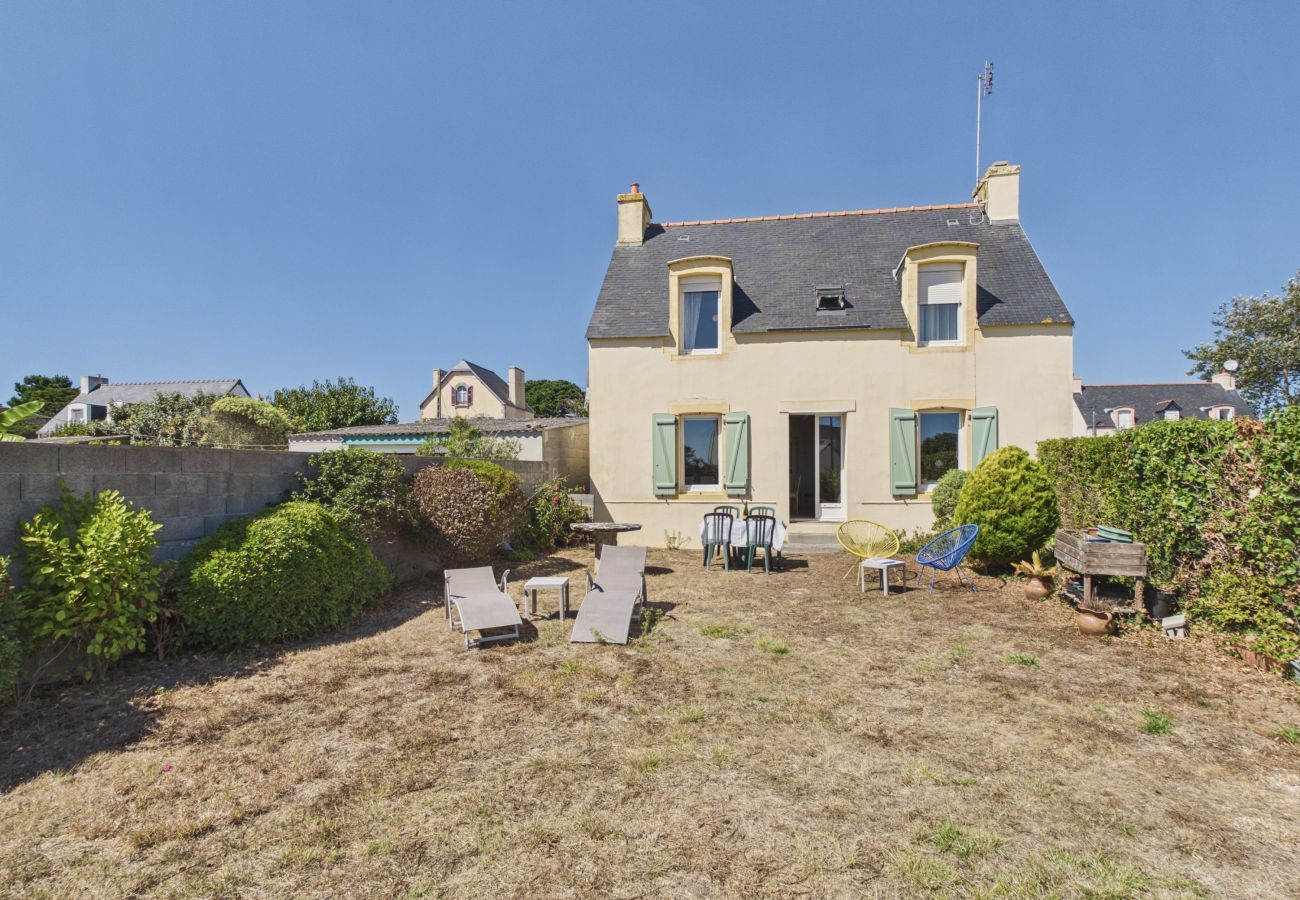 Maison à Penmarch - 140 m de la mer, maison & jardin 4 adt/1 enf