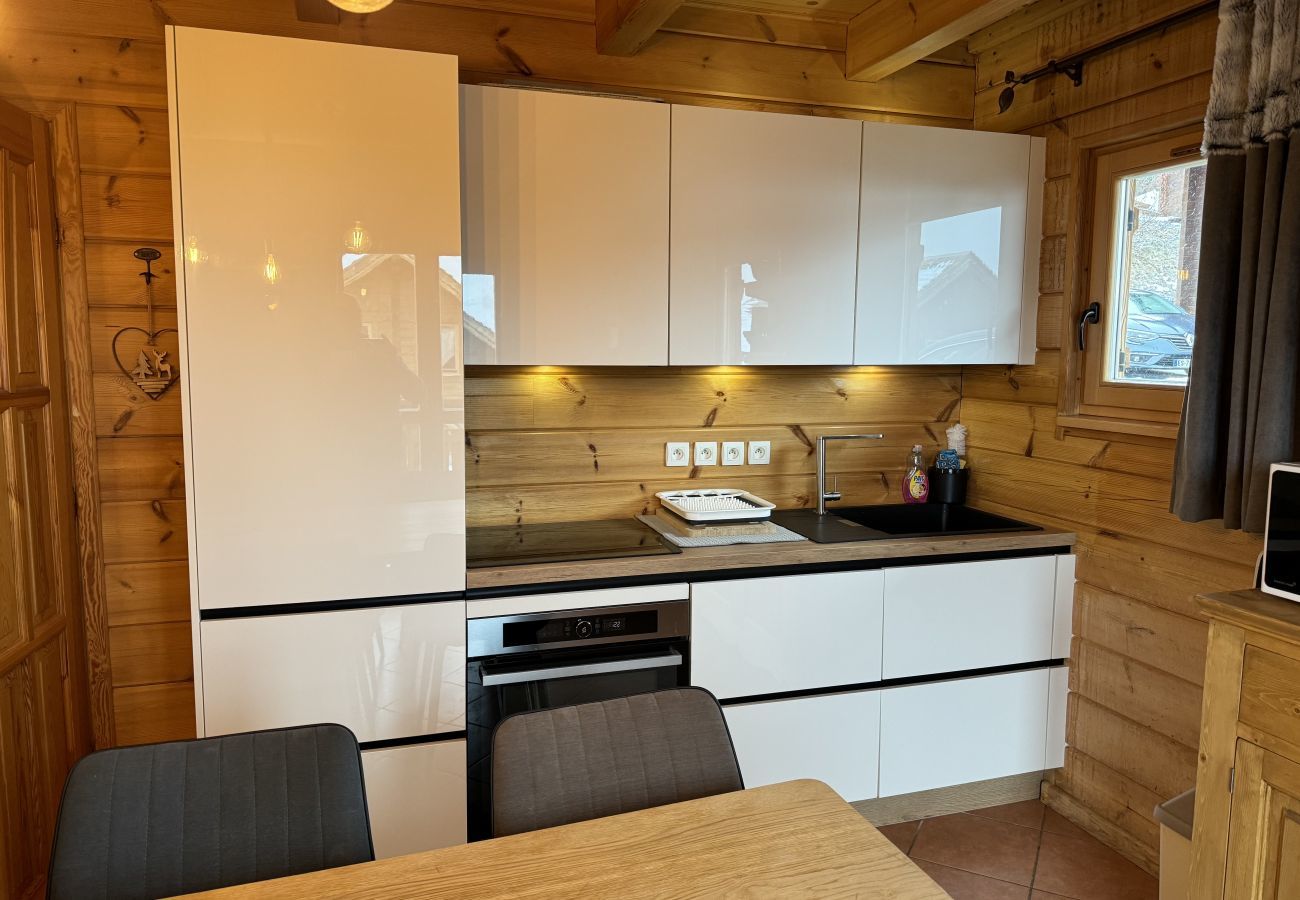 Chalet à Le Dévoluy - 250 m des pistes, chalet 10 pers & piscine commune