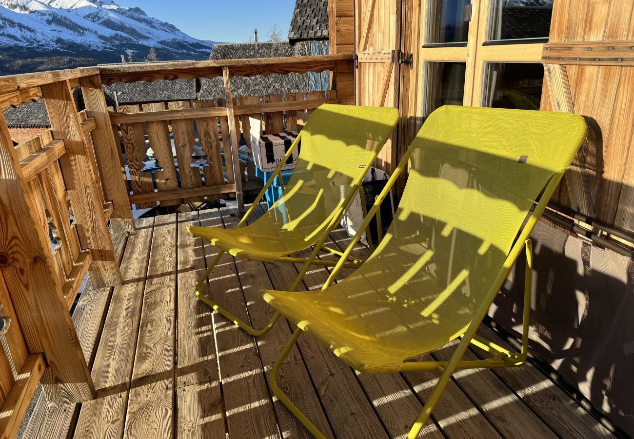 Chalet à Le Dévoluy - 250 m des pistes, chalet 10 pers & piscine commune