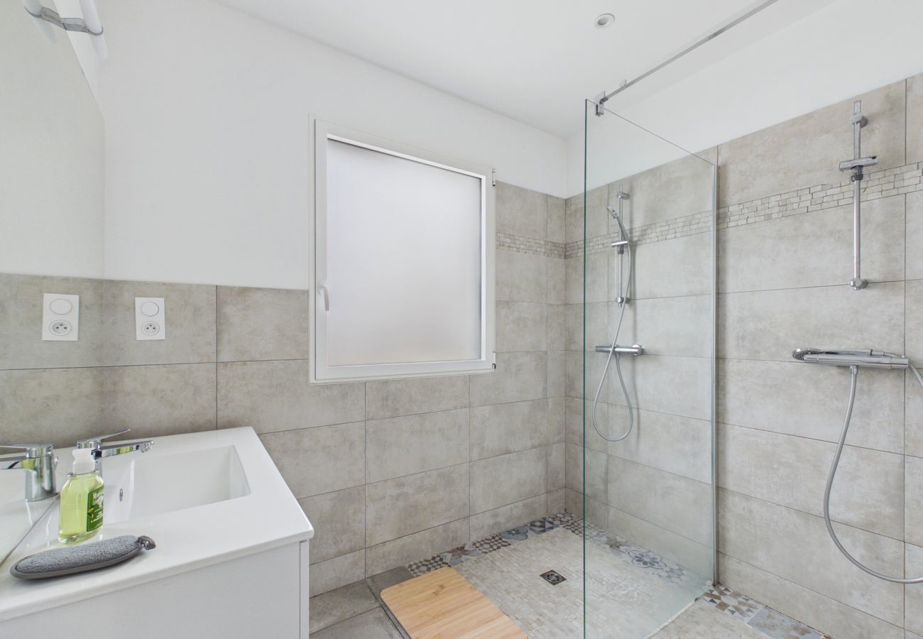 Maison à Saint-Alban - Maison 15 pers, piscine chauffée, proche plage